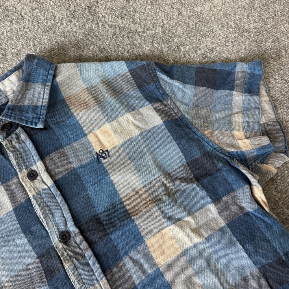 Aeropostale Plaid Flannel Like Button Down Collared Shirt Junior Large Blue